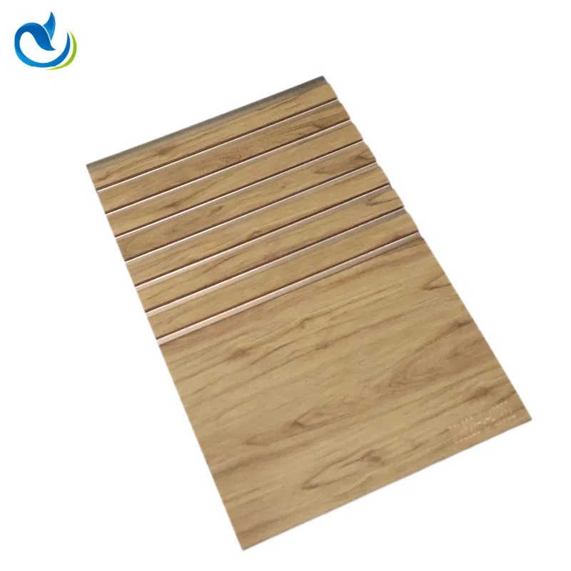 PS slat-texturerad väggpanel